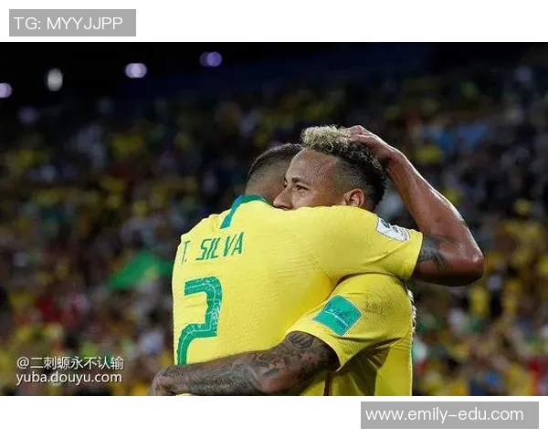 背影中的英雄:聚焦足球球星们背后不为人知的故事与坚韧精神