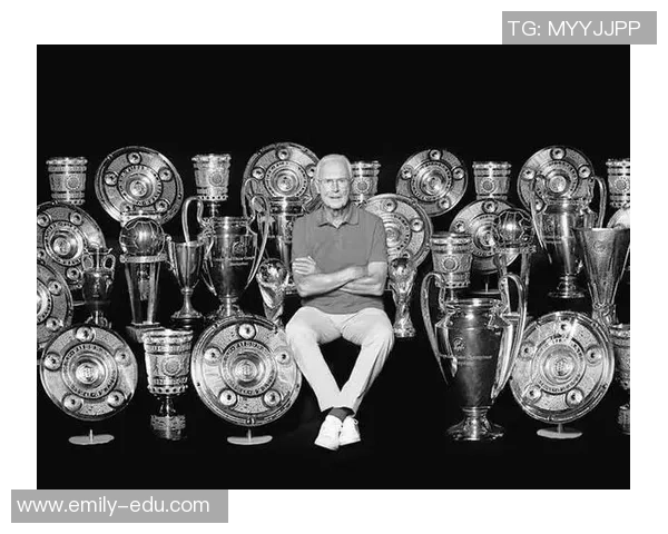 德国足球明星球员盘点：从贝肯鲍尔到诺伊尔的辉煌历史