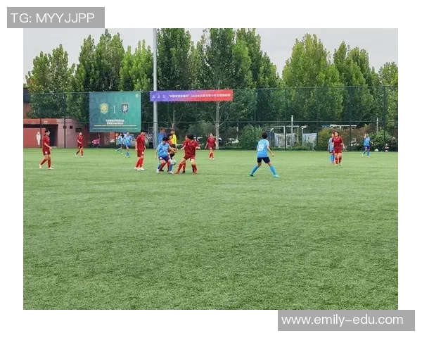 足球巨星豪驾AMG驰骋绿茵之外彰显速度与激情魅力